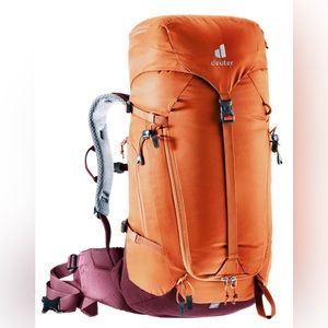 BNWT DEUTER Trail 28 SL Women’s Pack Backpacking Hiking Camping NEW in stores!